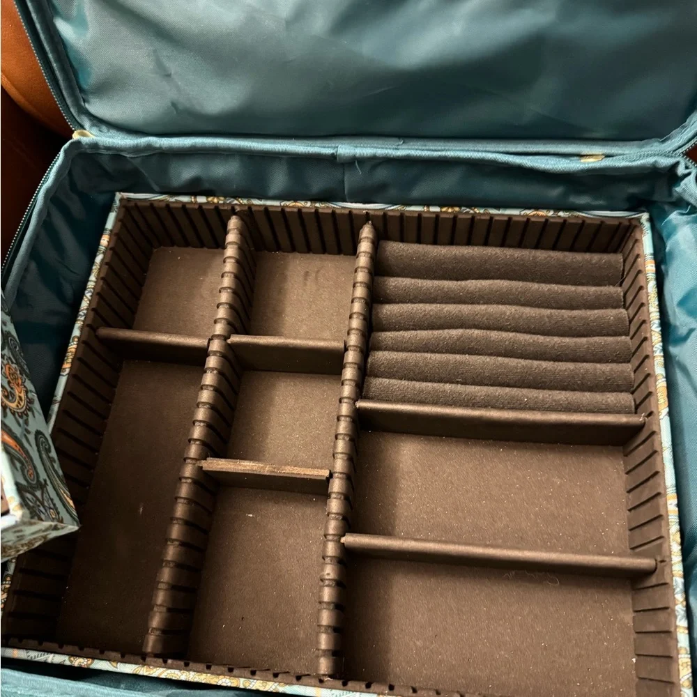 Joy Mangano JM expandable travel jewelry “jewel kit duo”  organizer carrier